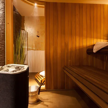 Aragon - - Garni Bed & Breakfast